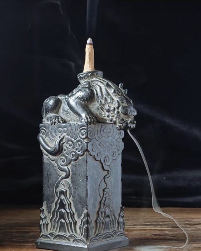 Zhenshui Beast Backflow Incense Burner